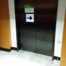¿Quién paga el arreglo del ascensor?
