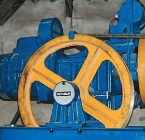 Motores para elevadores de carga, imprescindibles en el sector del ascensor